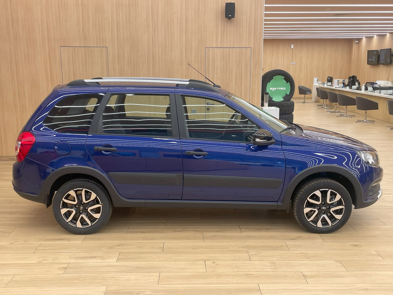 Легковой автотранспорт - LADA Granta Cross 1.6 MT (106 л.с.)