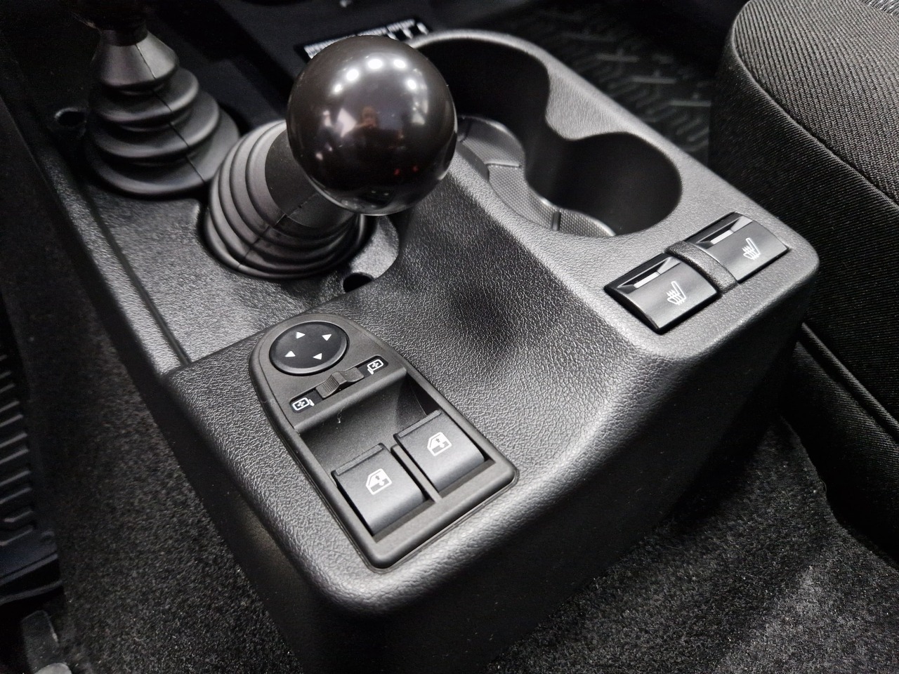 Легковой автотранспорт - LADA Niva Legend Bronto 1.7 MT (83 л.с.) 4WD