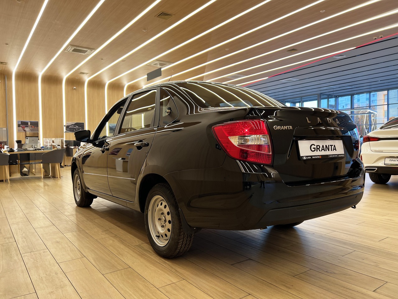 Легковой автотранспорт - LADA Granta 1.6 MT (90 л.с.)