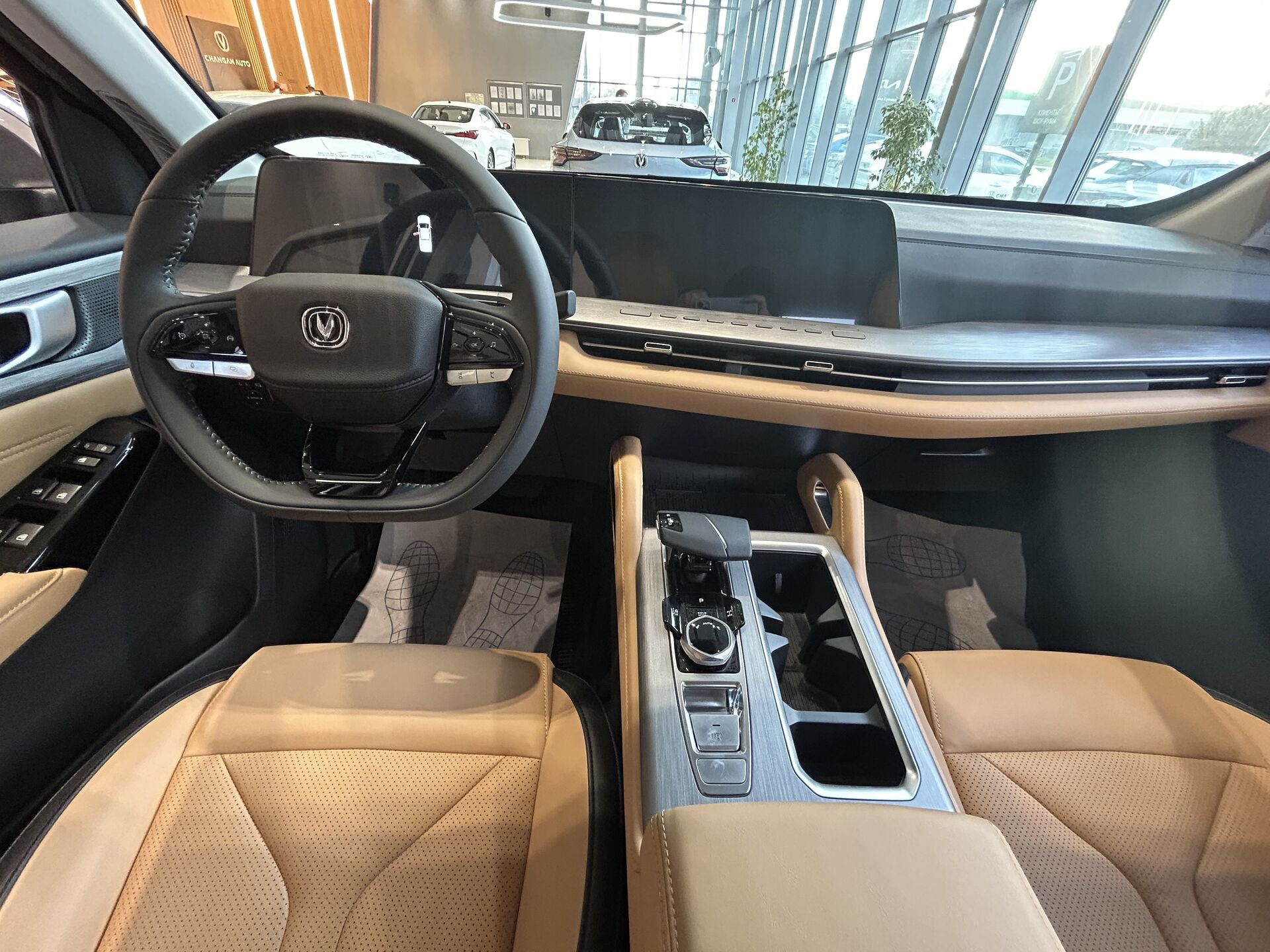 Легковой автотранспорт - CHANGAN Hunter Plus 2.0 AT (226 л.с.) 4WD