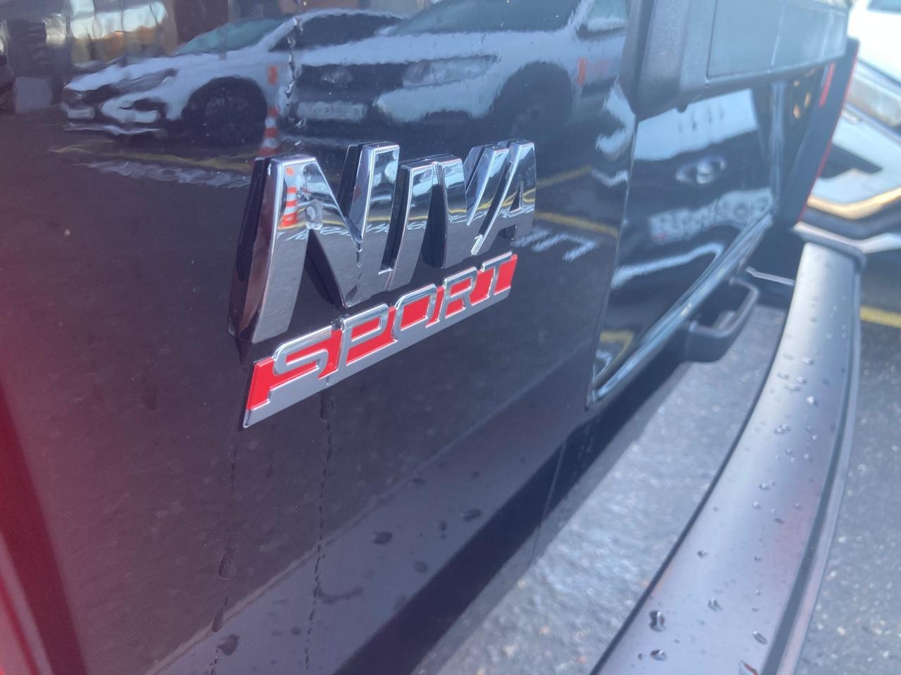 Легковой автотранспорт - LADA Niva Legend Sport 1.6 MT (122 л.с.) 4WD