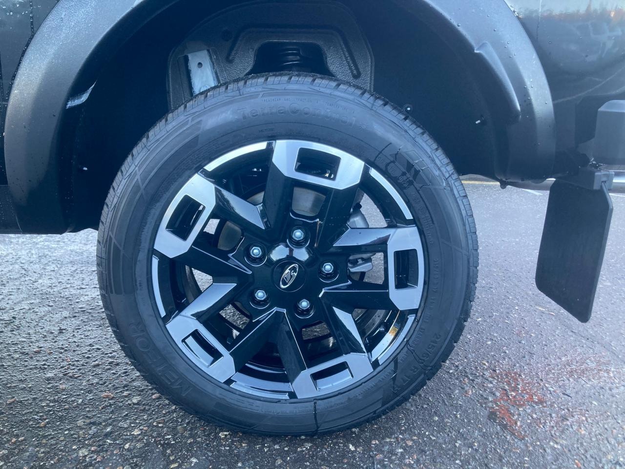 Легковой автотранспорт - LADA Niva Legend Sport 1.6 MT (122 л.с.) 4WD