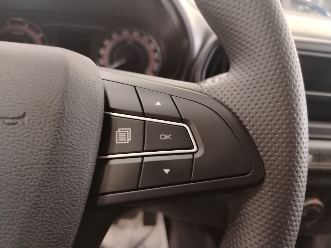 Легковой автотранспорт - LADA Iskra 1.6 CVT (106 л.с.)