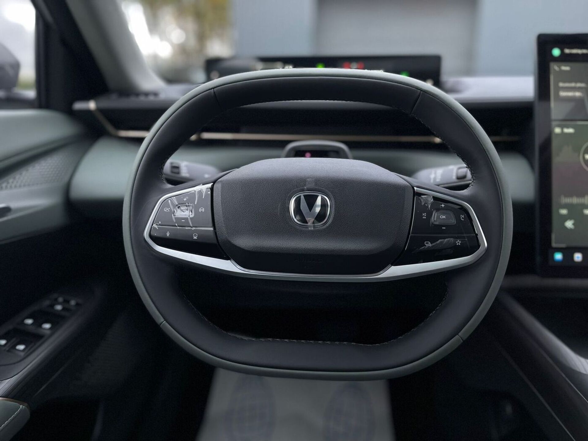 Легковой автотранспорт - CHANGAN Lamore 1.5 AMT (166 л.с.)