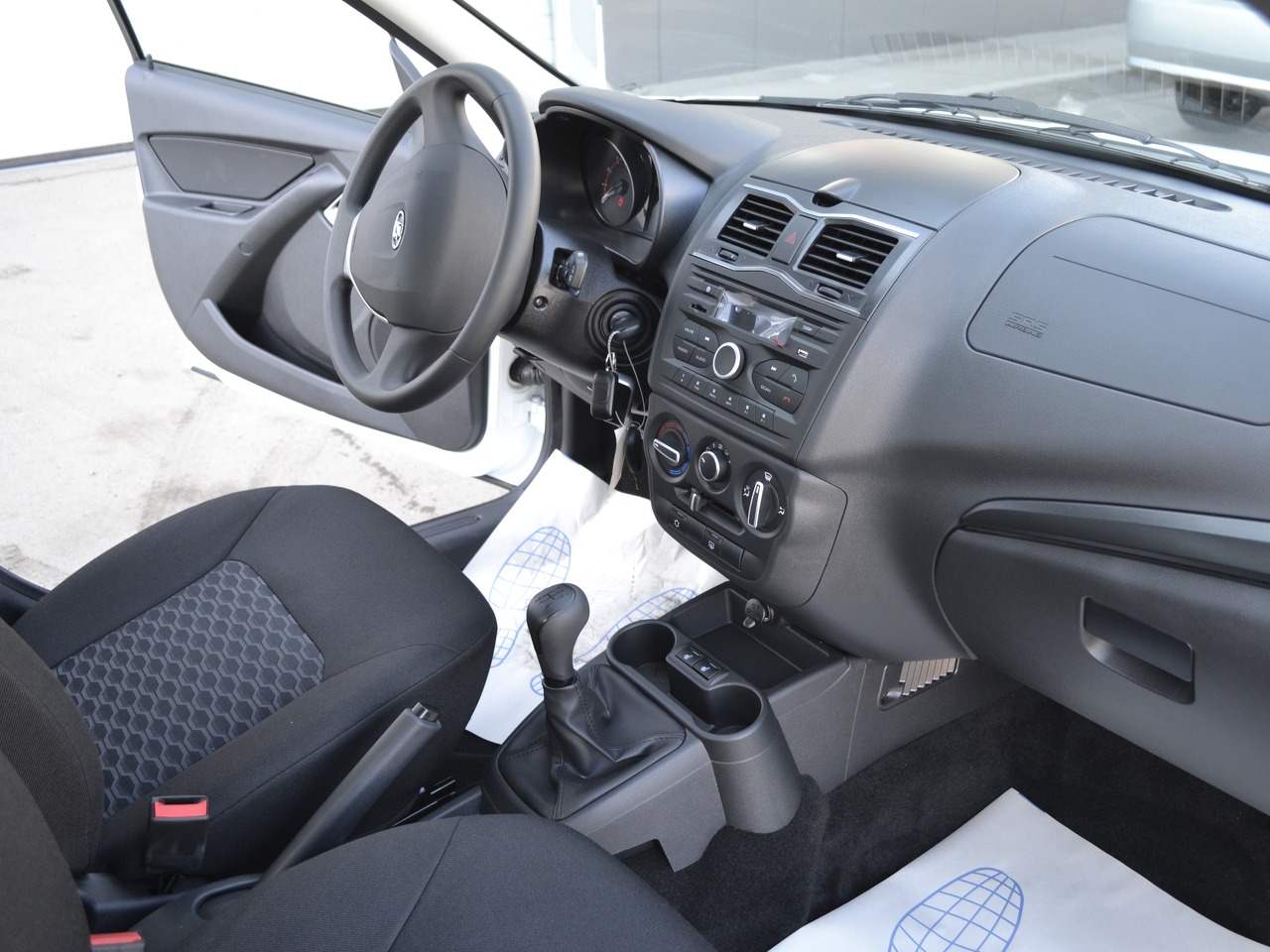 Легковой автотранспорт - Granta Euro-2 1.6 MT (90 л.с.)