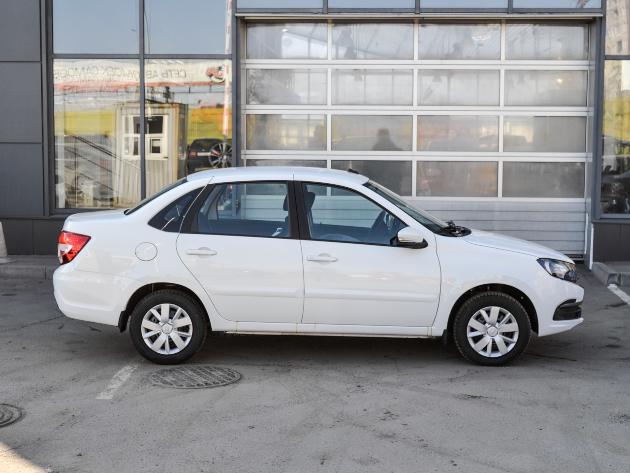 Легковой автотранспорт - Granta Euro-2 1.6 MT (90 л.с.)
