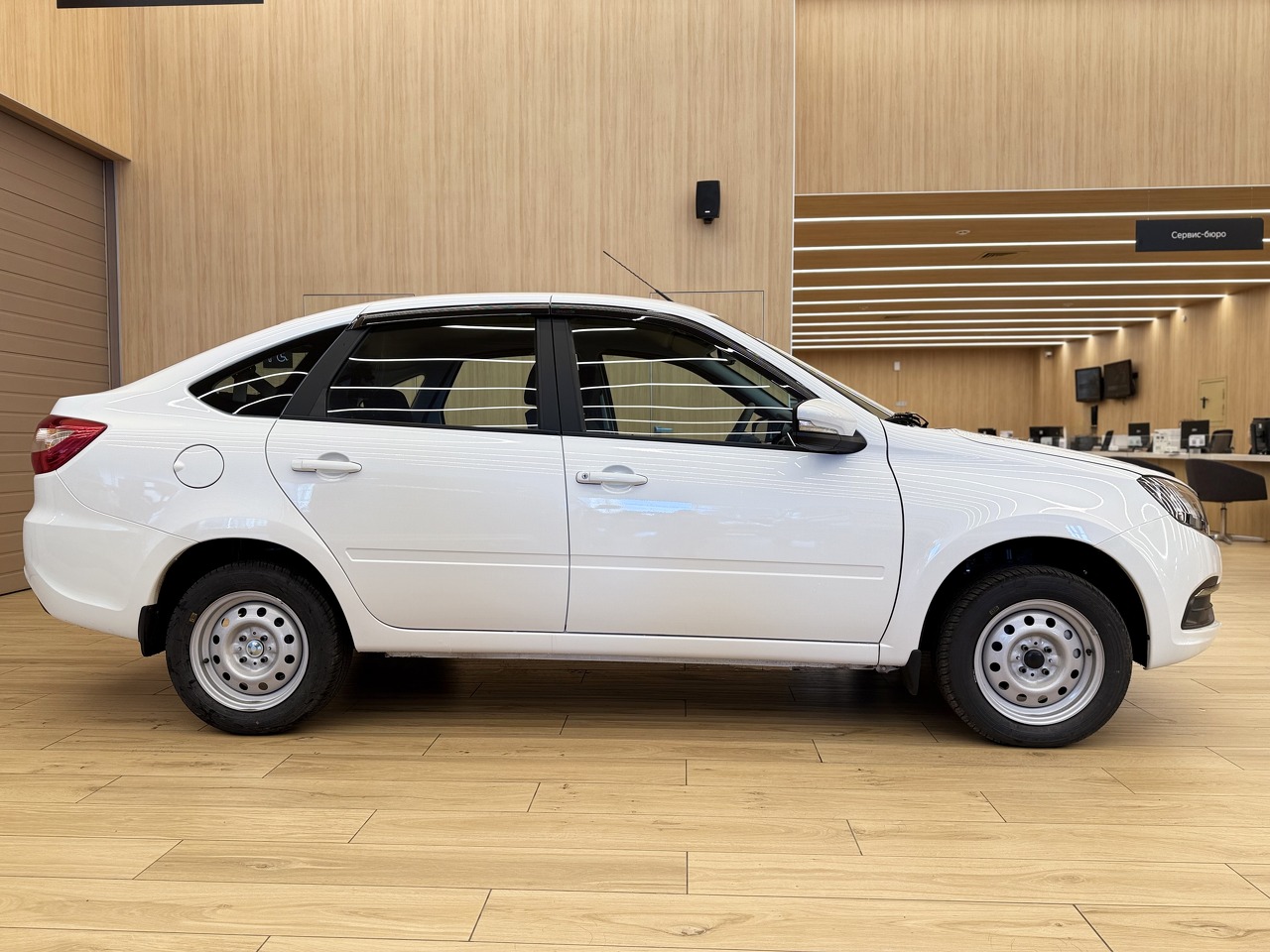 Легковой автотранспорт - LADA Granta 1.6 MT (90 л.с.)