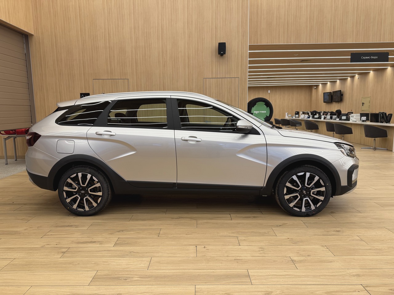 Легковой автотранспорт - LADA Vesta SW Cross 1.8 MT (122 л.с.)