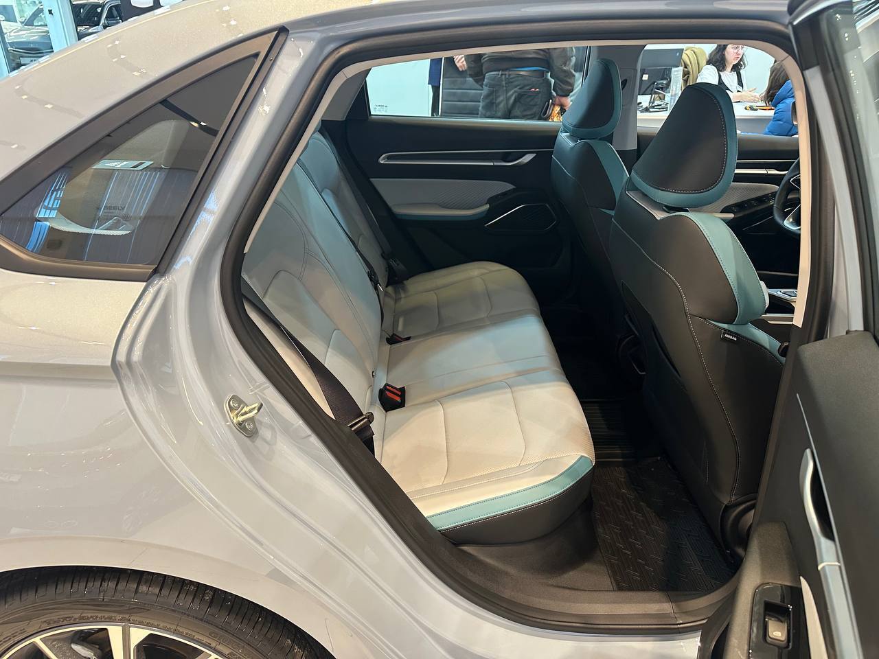 Легковой автотранспорт - GEELY Emgrand 