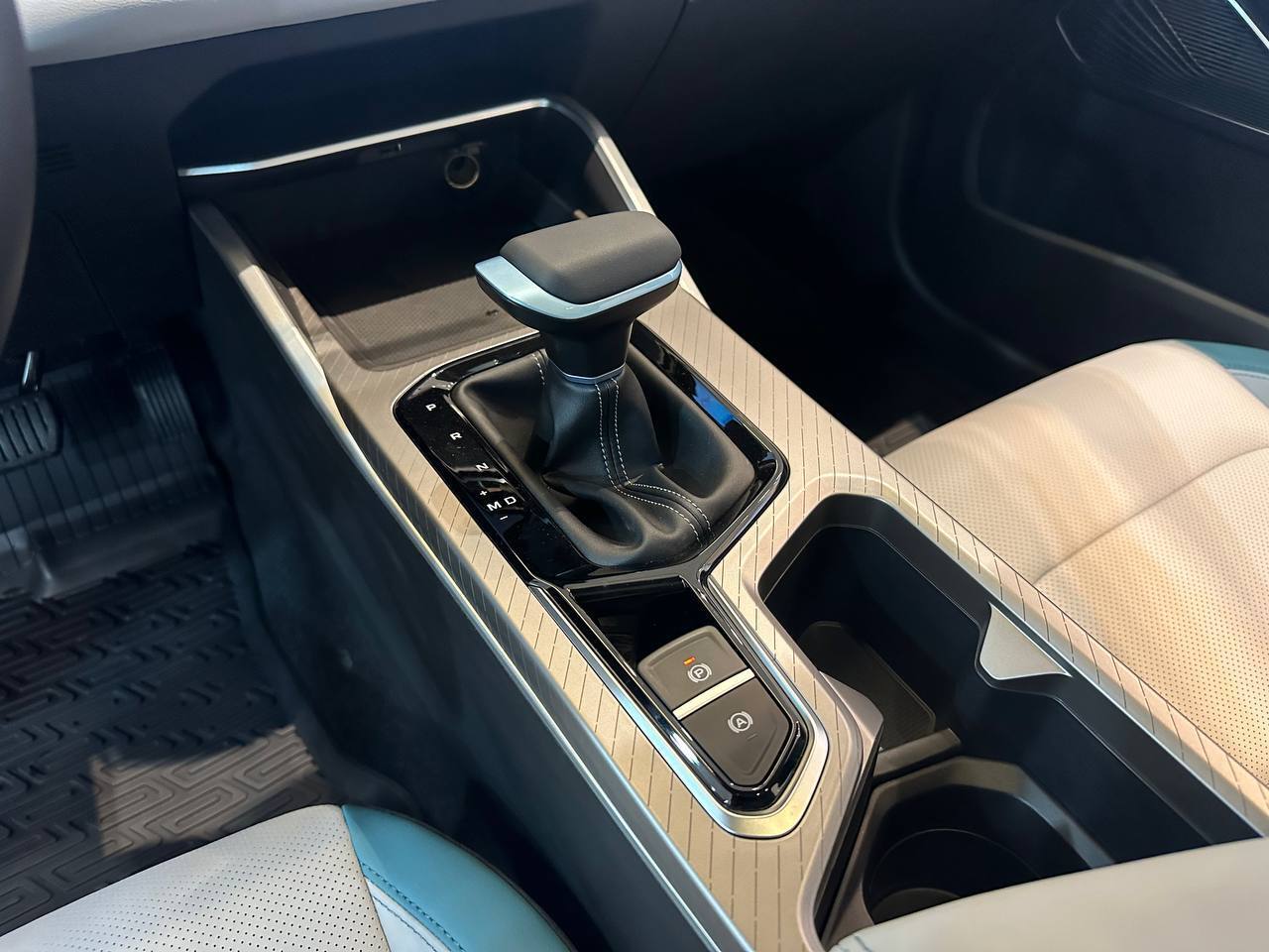 Легковой автотранспорт - GEELY Emgrand 