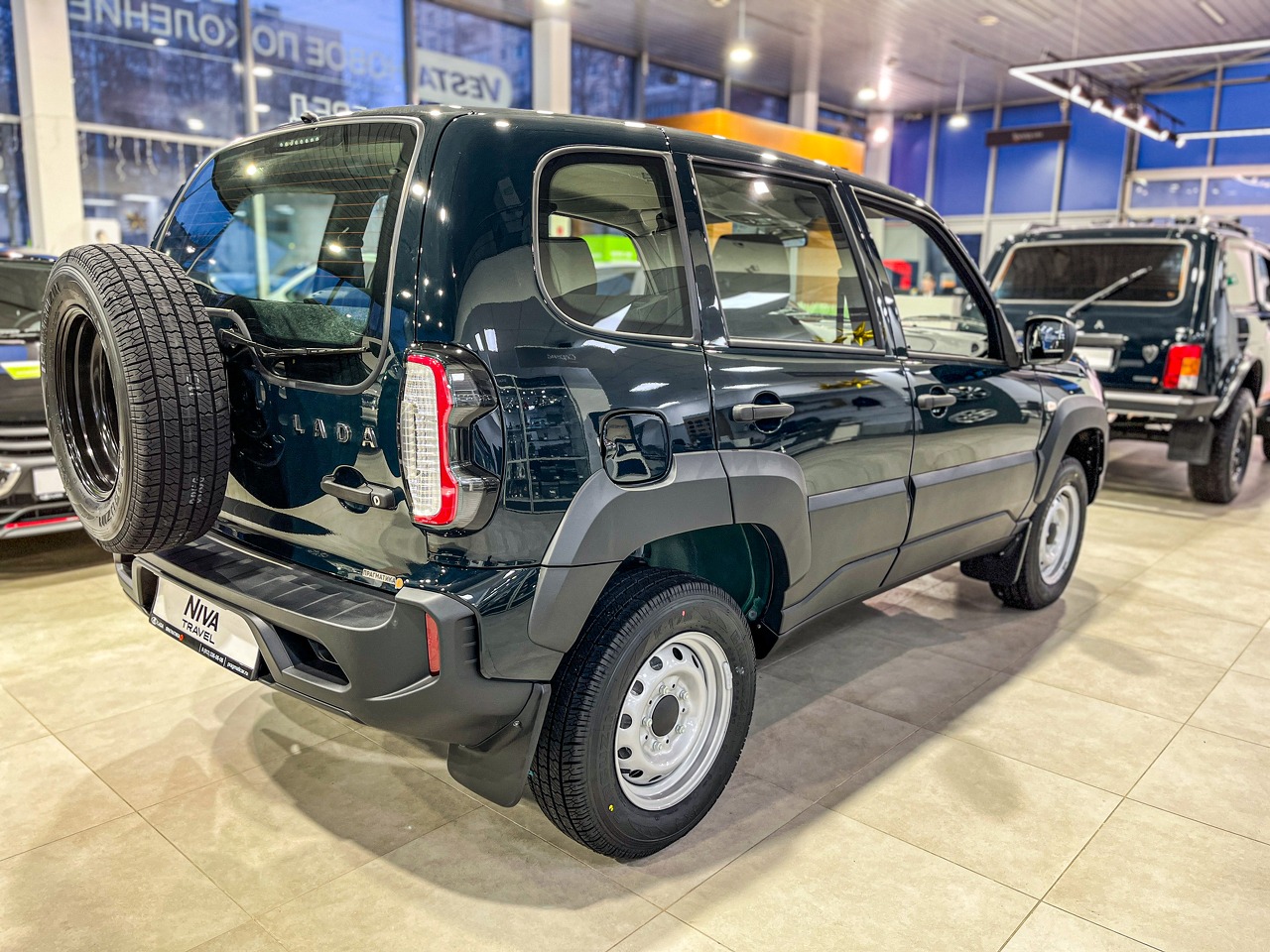 Легковой автотранспорт - LADA Niva Travel 1.7 MT (83 л.с.) 4WD