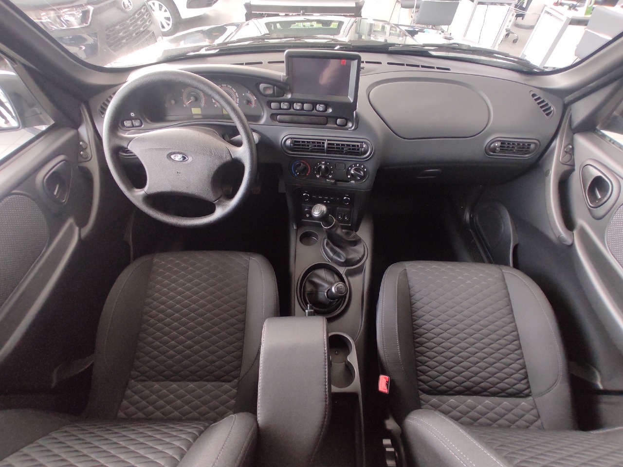 Легковой автотранспорт - Niva 1.7 MT (80 л.с.) 4WD