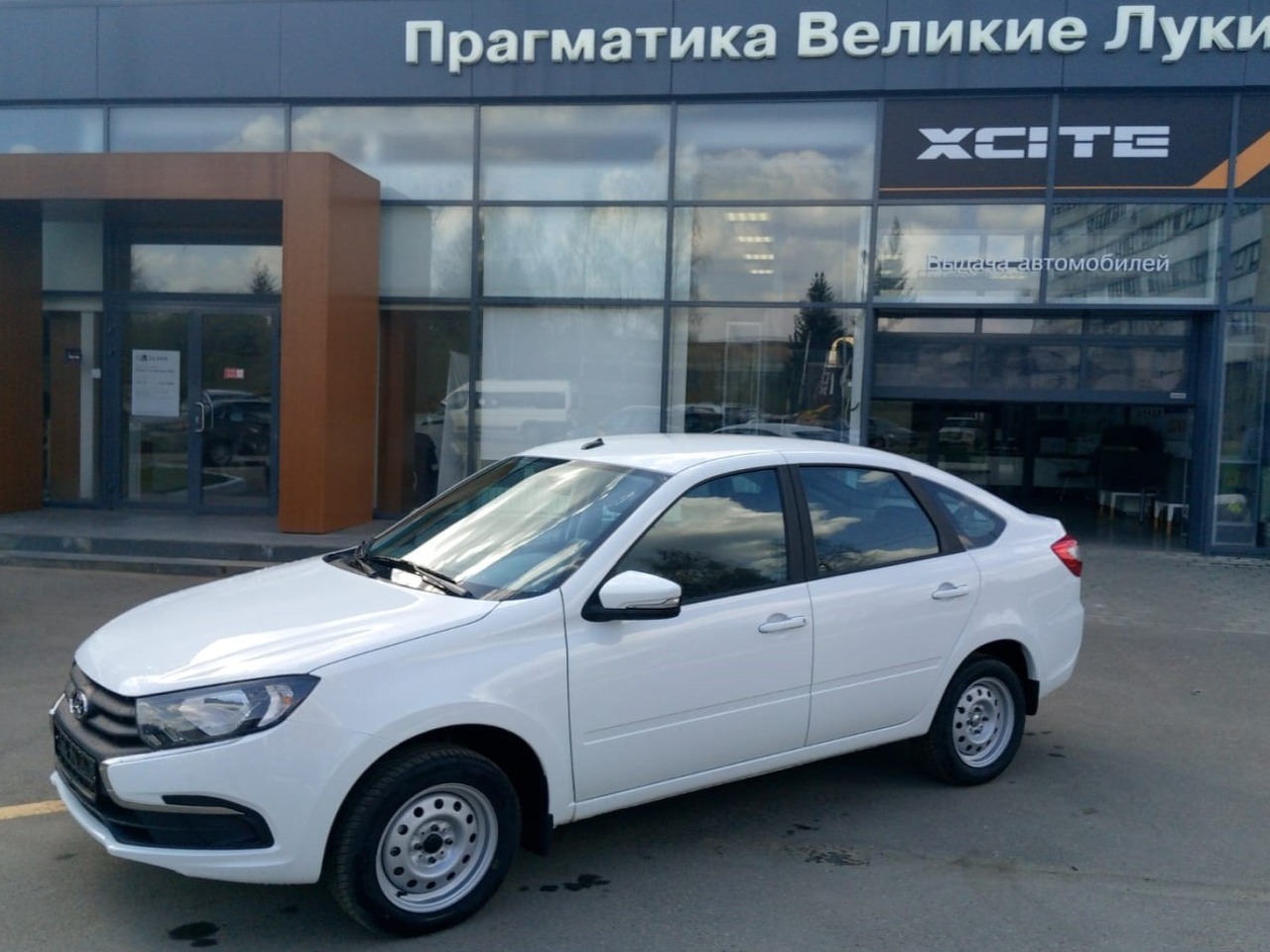 Легковой автотранспорт - LADA Granta 1.6 MT (106 л.с.)