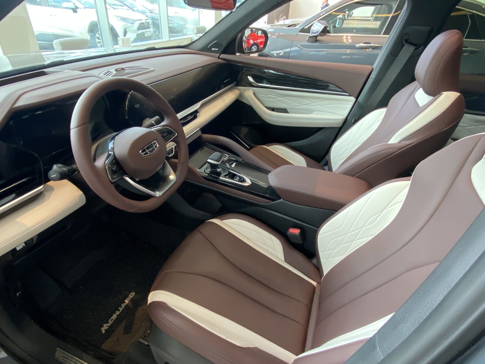 Легковой автотранспорт - GEELY Monjaro 