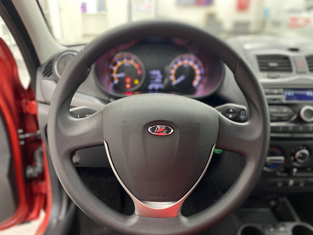 Легковой автотранспорт - LADA Granta Cross 1.6 MT (90 л.с.)