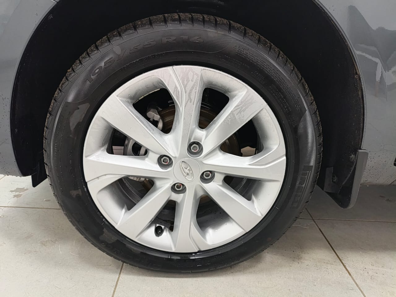 Легковой автотранспорт - LADA Vesta 1.6 MT (106 л.с.)