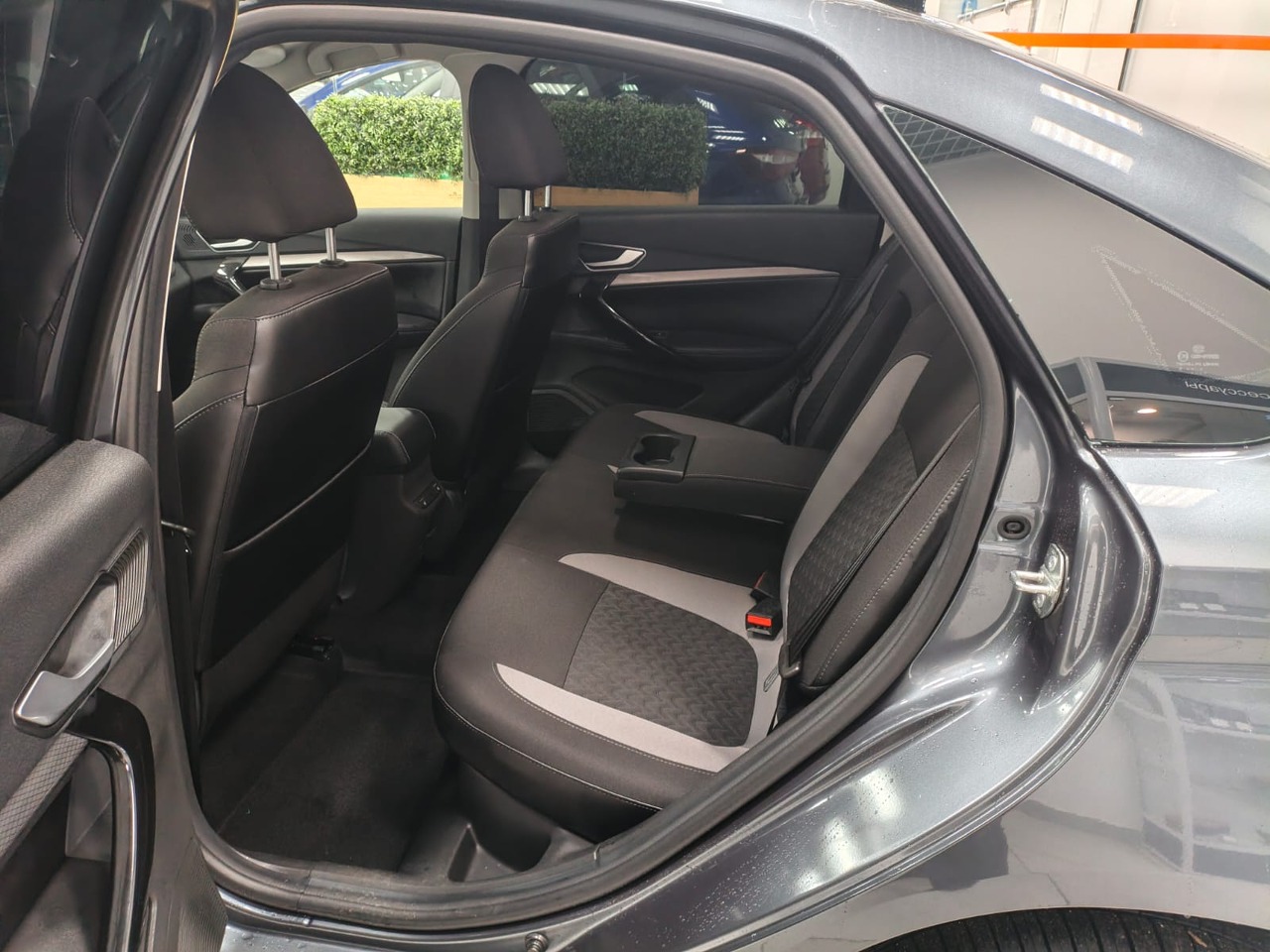 Легковой автотранспорт - LADA Vesta 1.6 MT (106 л.с.)