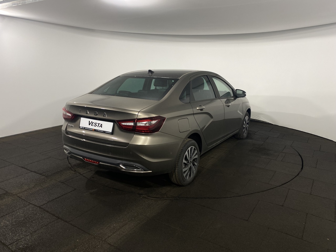 Легковой автотранспорт - LADA Vesta 1.8 CVT (122 л.с.)