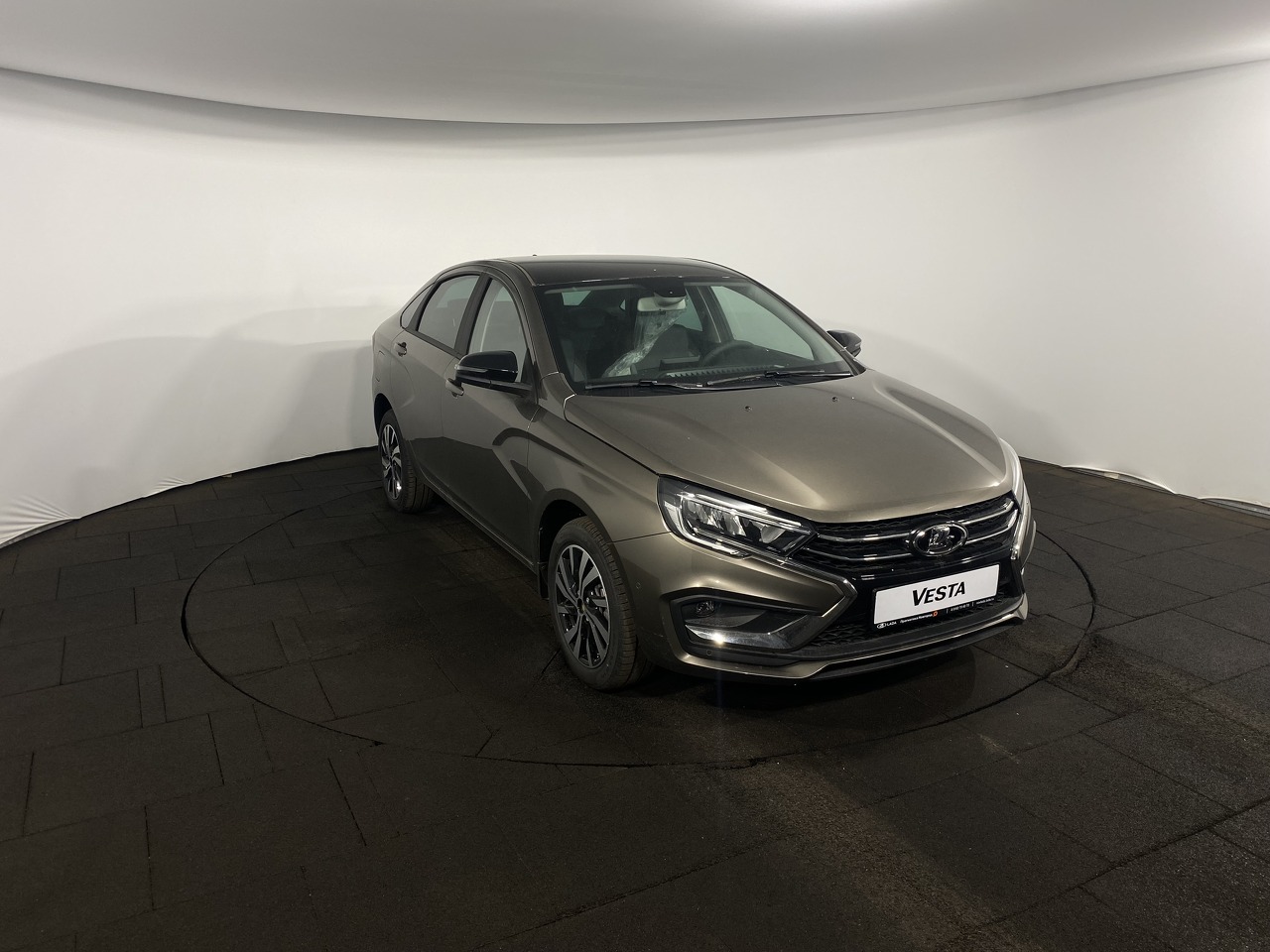 Легковой автотранспорт - LADA Vesta 1.8 CVT (122 л.с.)