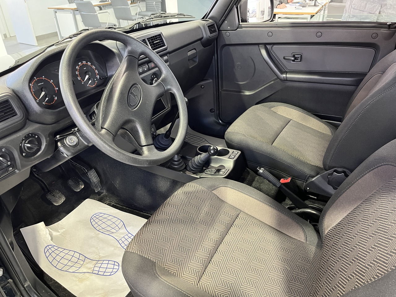 Легковой автотранспорт - LADA Niva Legend 1.7 MT (83 л.с.) 4WD