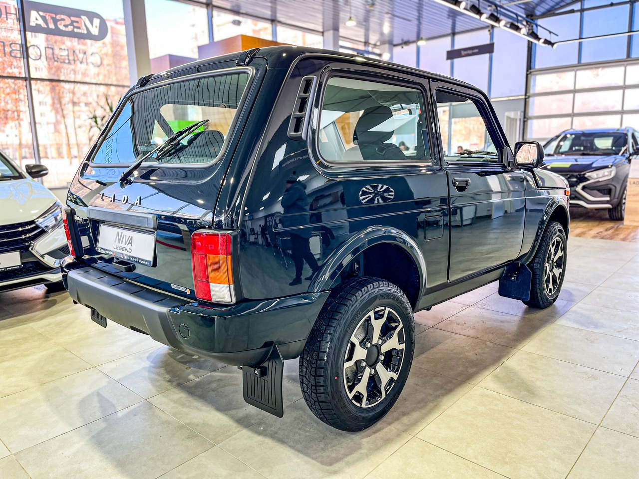Легковой автотранспорт - LADA Niva Legend 1.7 MT (83 л.с.) 4WD