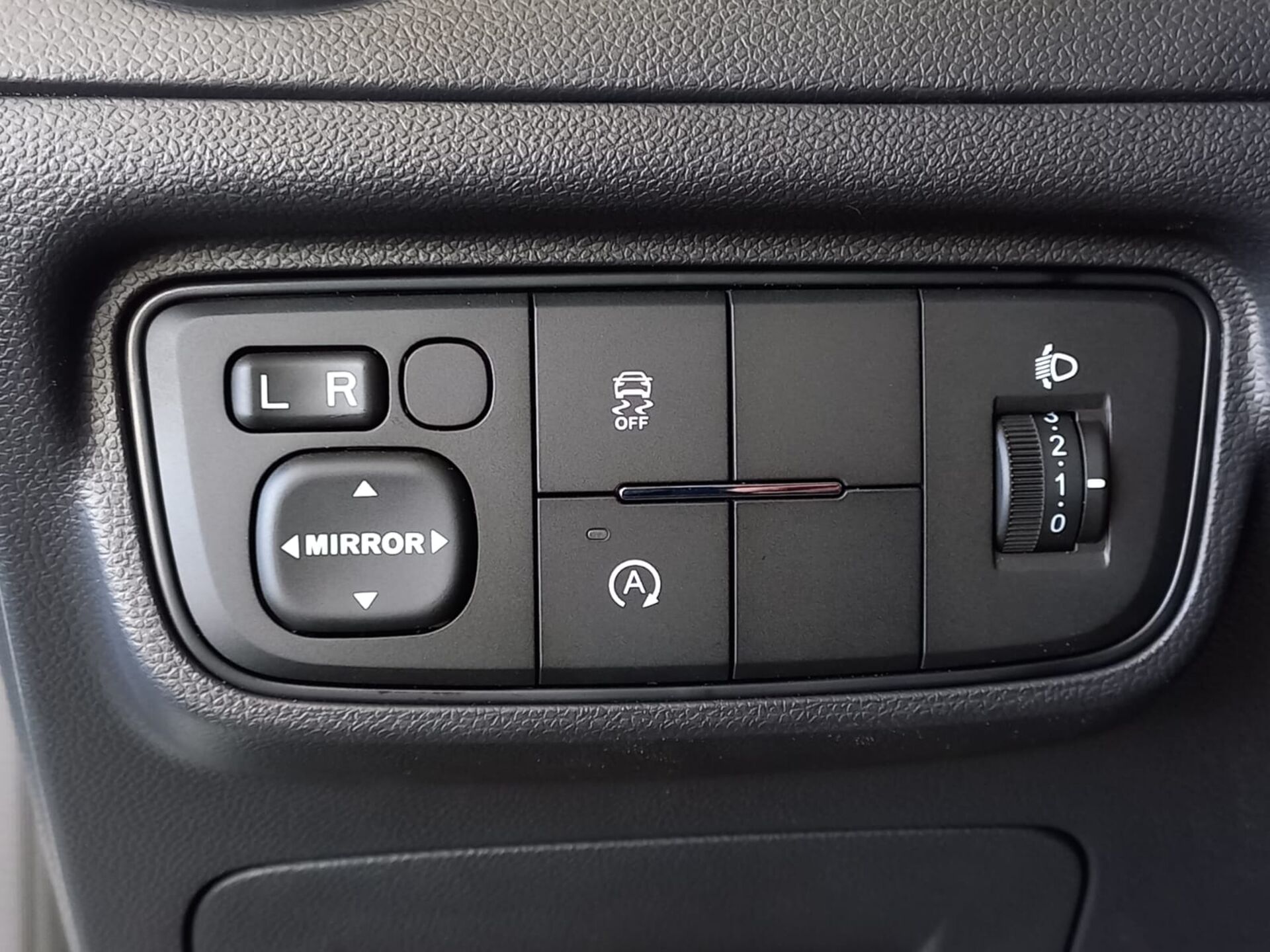 Легковой автотранспорт - CHANGAN Alsvin 1.5 AMT (98 л.с.)