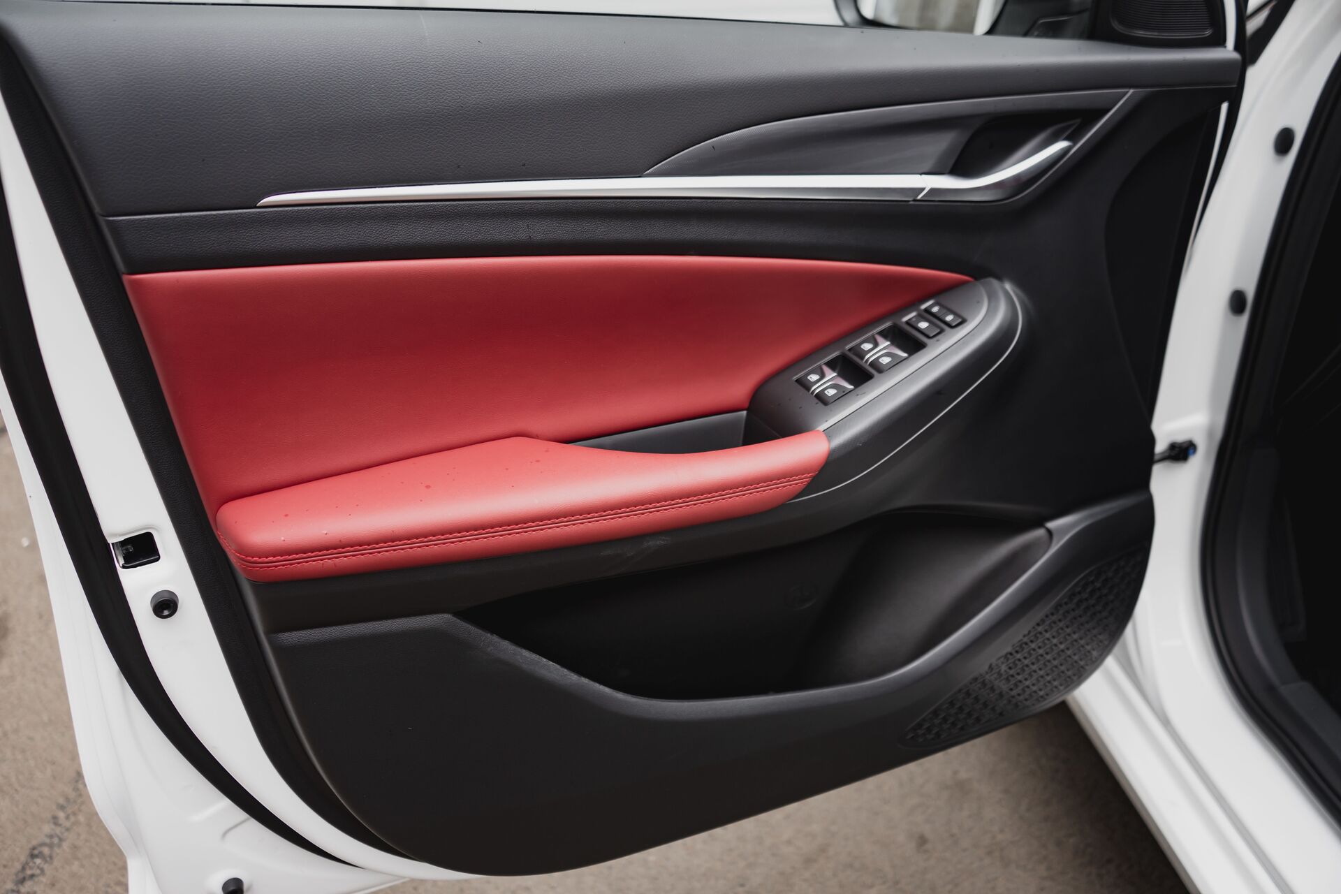 Легковой автотранспорт - CHANGAN Eado Plus 1.4 AMT (155 л.с.)