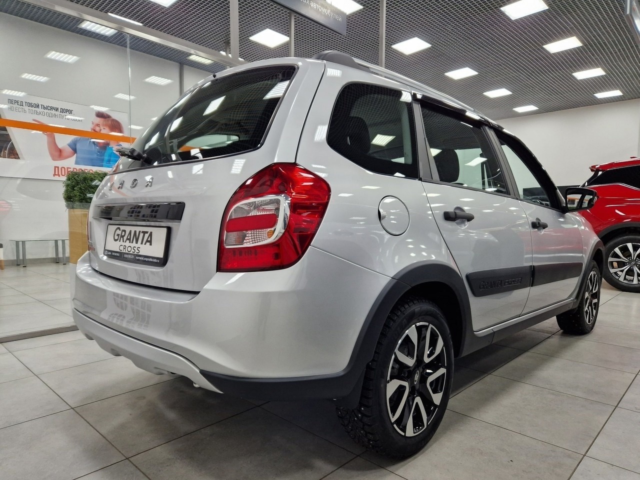 Легковой автотранспорт - LADA Granta Cross 1.6 MT (90 л.с.)
