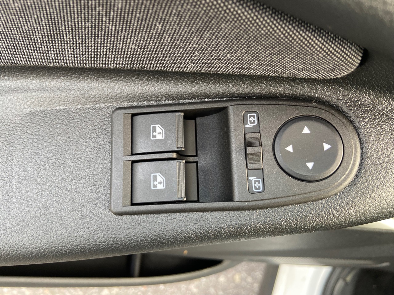 Легковой автотранспорт - LADA Granta Cross 1.6 MT (90 л.с.)