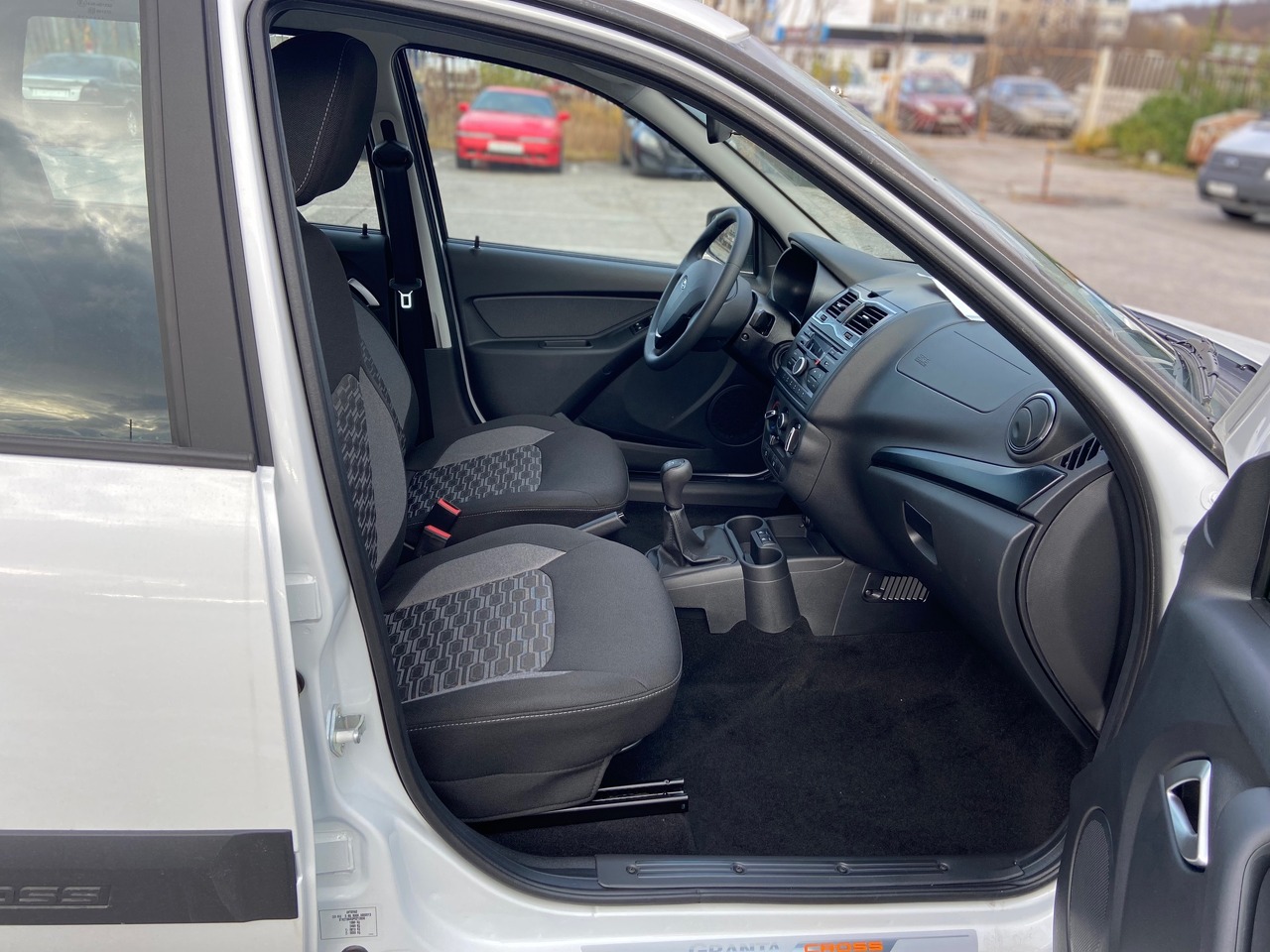 Легковой автотранспорт - LADA Granta Cross 1.6 MT (90 л.с.)