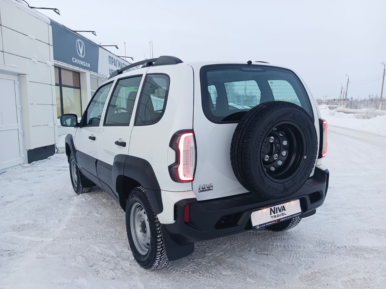 Легковой автотранспорт - LADA Niva Travel 1.7 MT (83 л.с.) 4WD