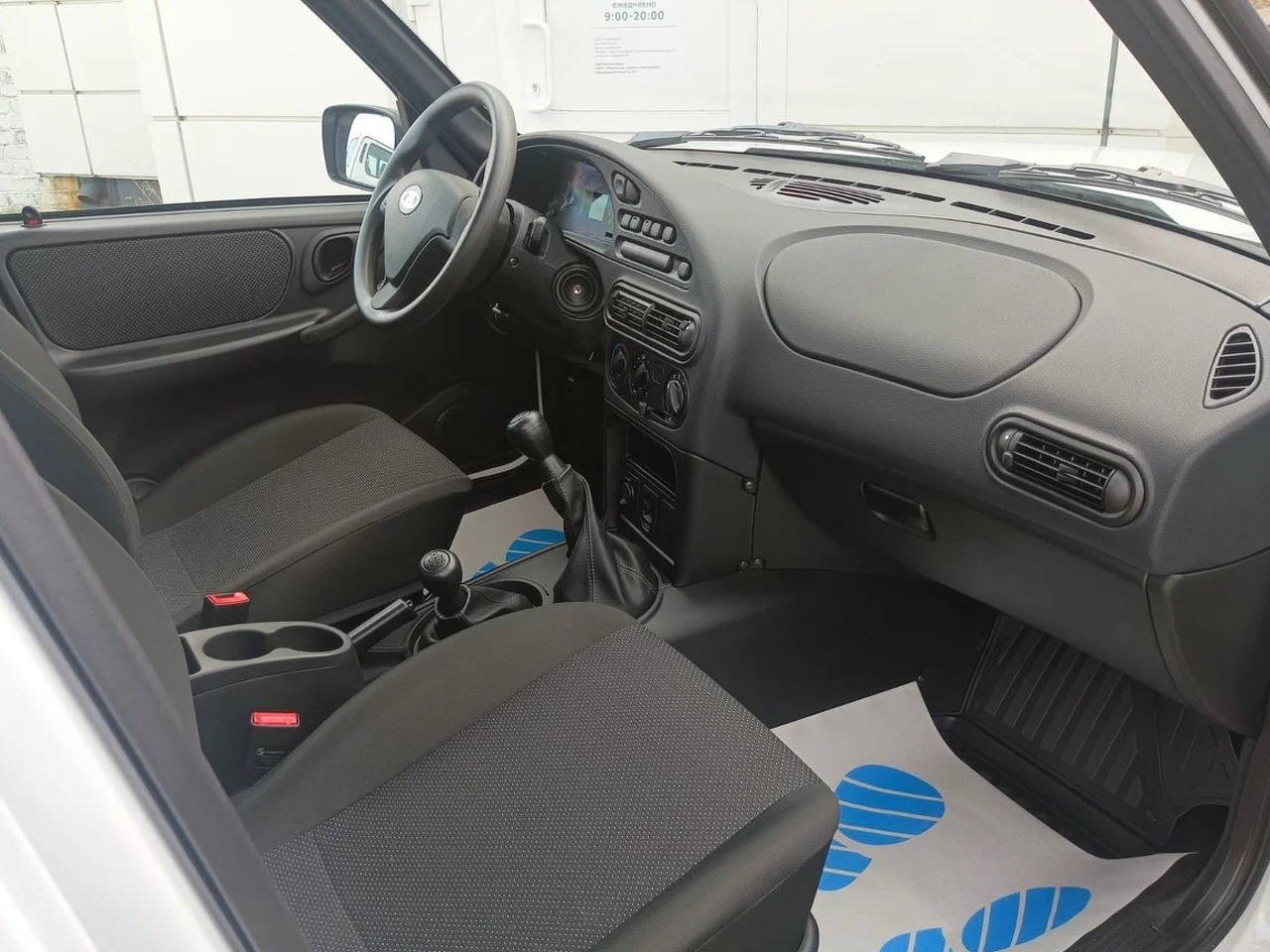 Легковой автотранспорт - LADA Niva Travel 1.7 MT (83 л.с.) 4WD