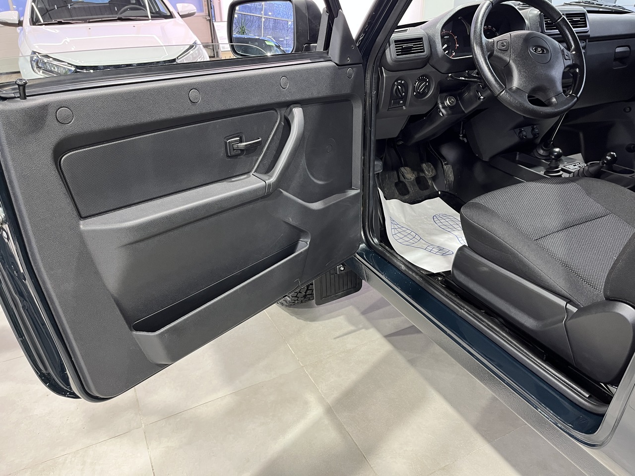 Легковой автотранспорт - LADA Niva Legend Bronto 1.7 MT (83 л.с.) 4WD