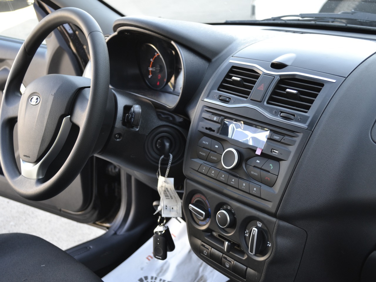 Легковой автотранспорт - LADA Granta 1.6 MT (106 л.с.)