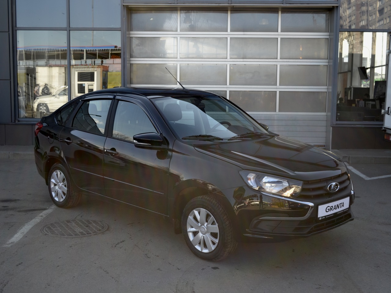 Легковой автотранспорт - LADA Granta 1.6 MT (106 л.с.)