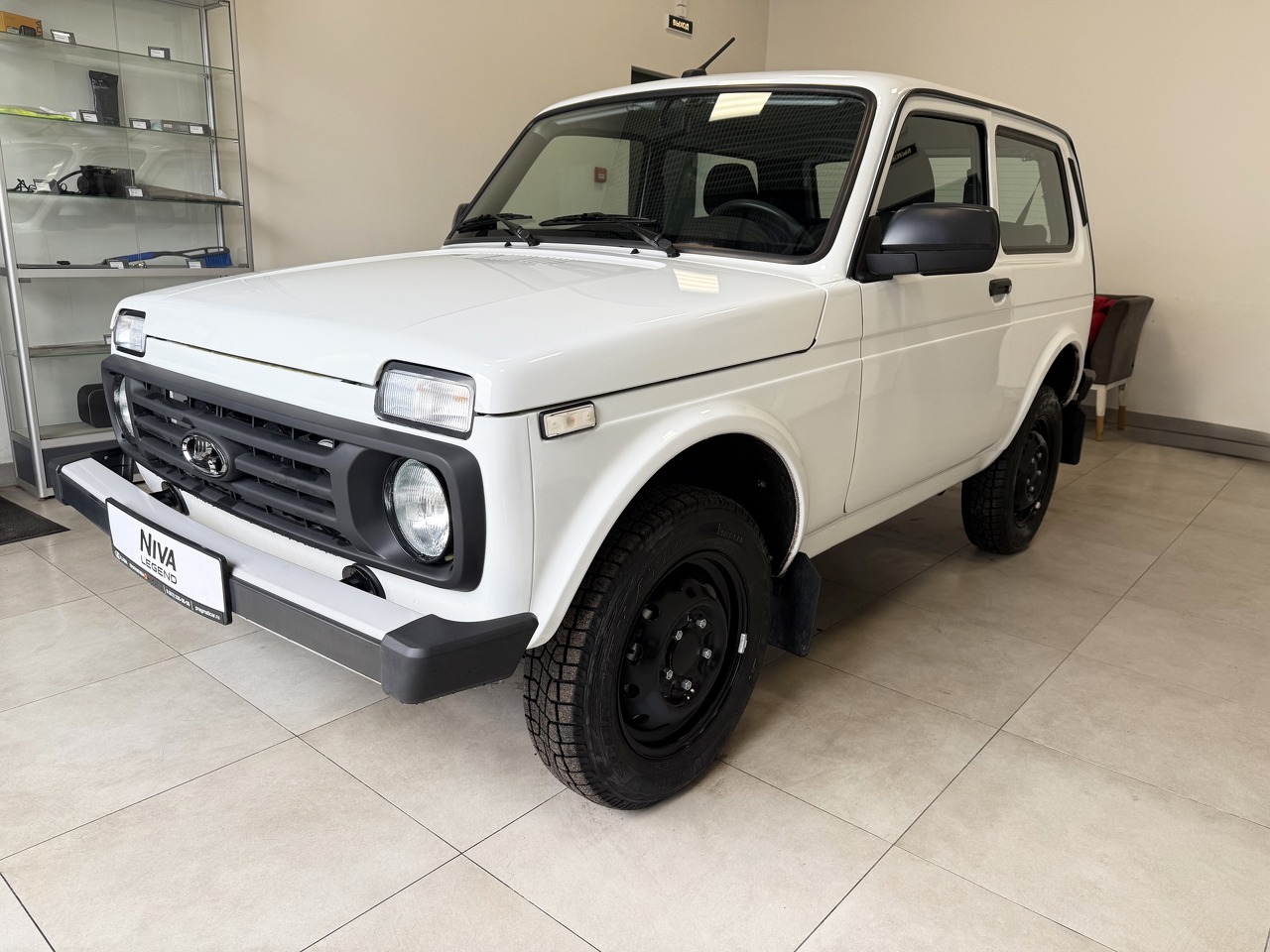 Легковой автотранспорт - LADA Niva Legend 1.7 MT (83 л.с.) 4WD