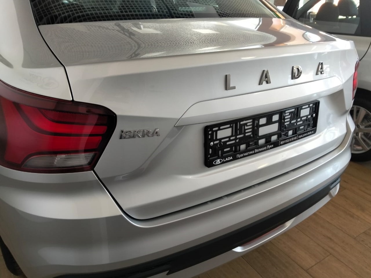 Легковой автотранспорт - LADA Iskra 1.6 CVT (106 л.с.)