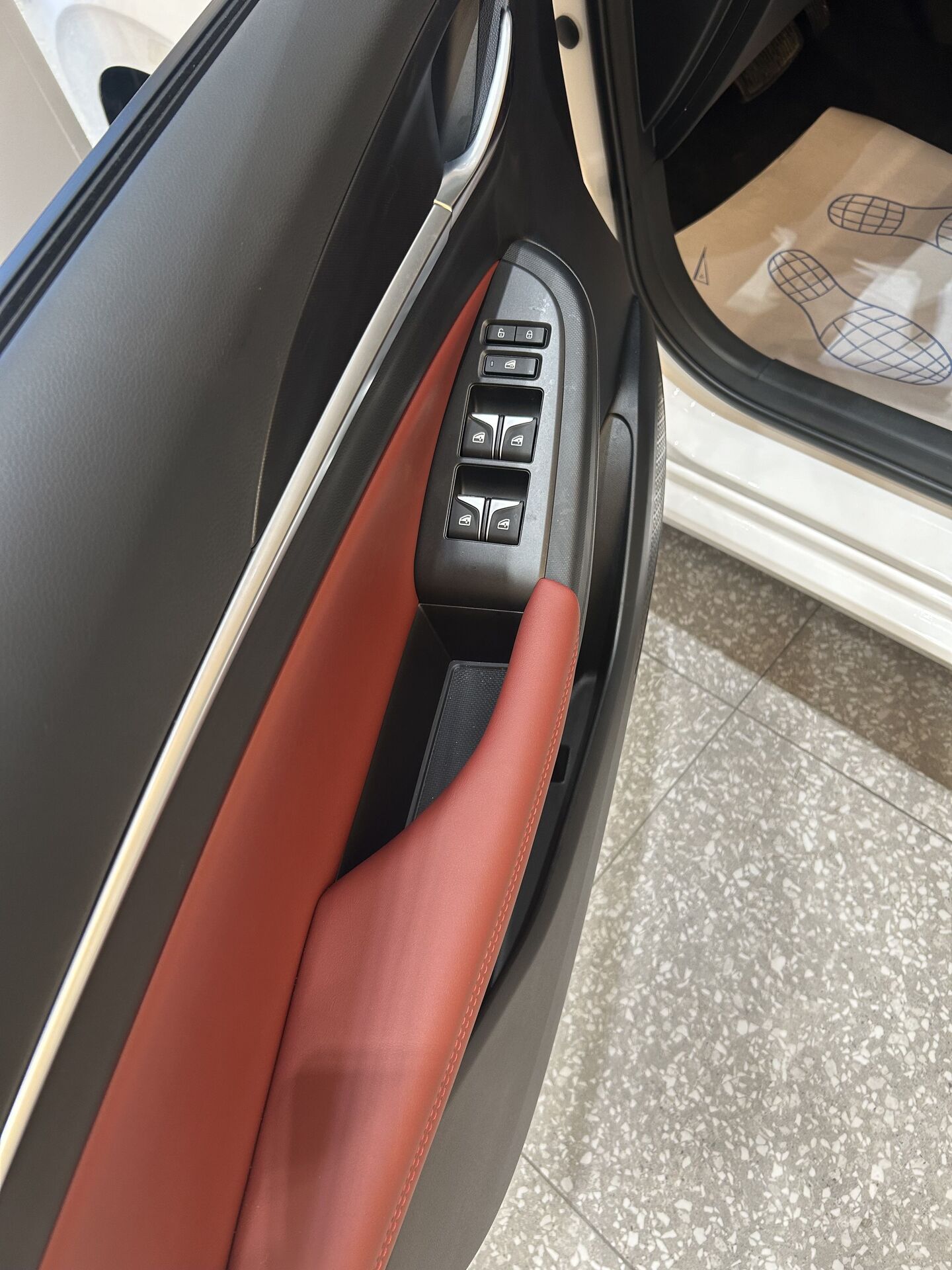 Легковой автотранспорт - CHANGAN Eado Plus 1.4 AMT (155 л.с.)