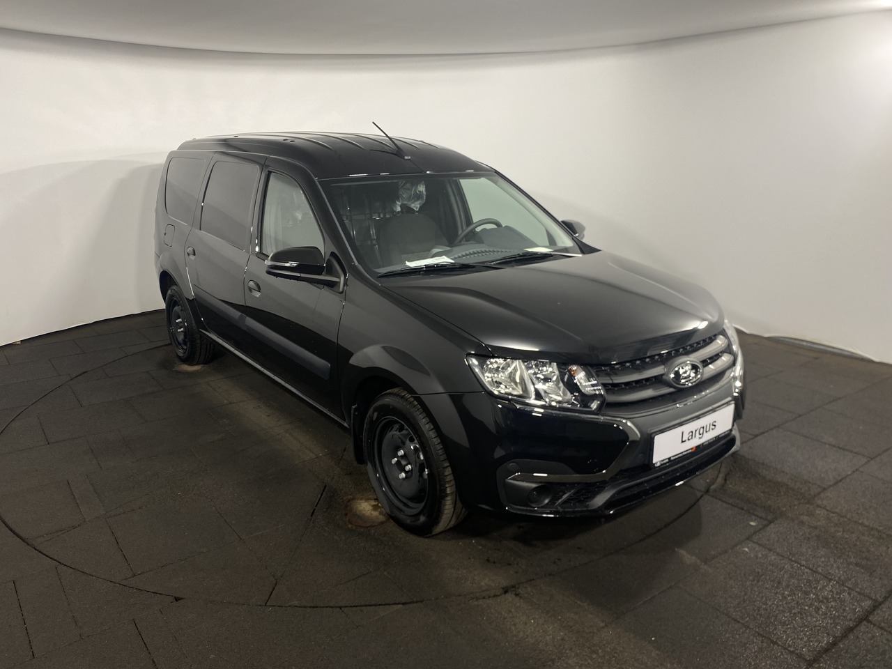 Легковой автотранспорт - LADA Largus 1.6 MT (90 л.с.)