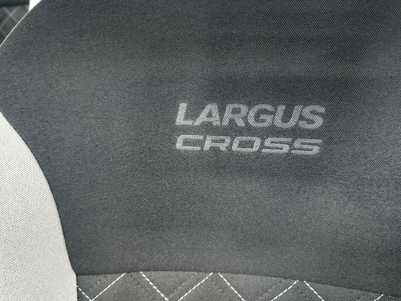 Легковой автотранспорт - LADA Largus Cross 1.6 MT (106 л.с.)