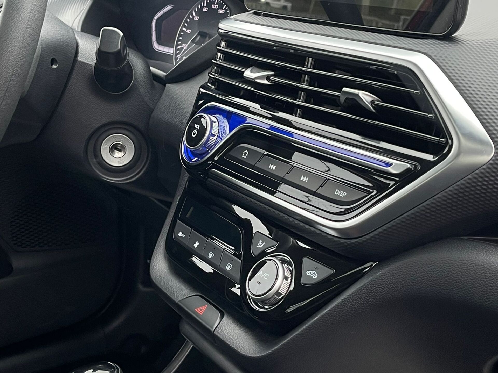 Легковой автотранспорт - CHANGAN Alsvin 1.5 AMT (98 л.с.)