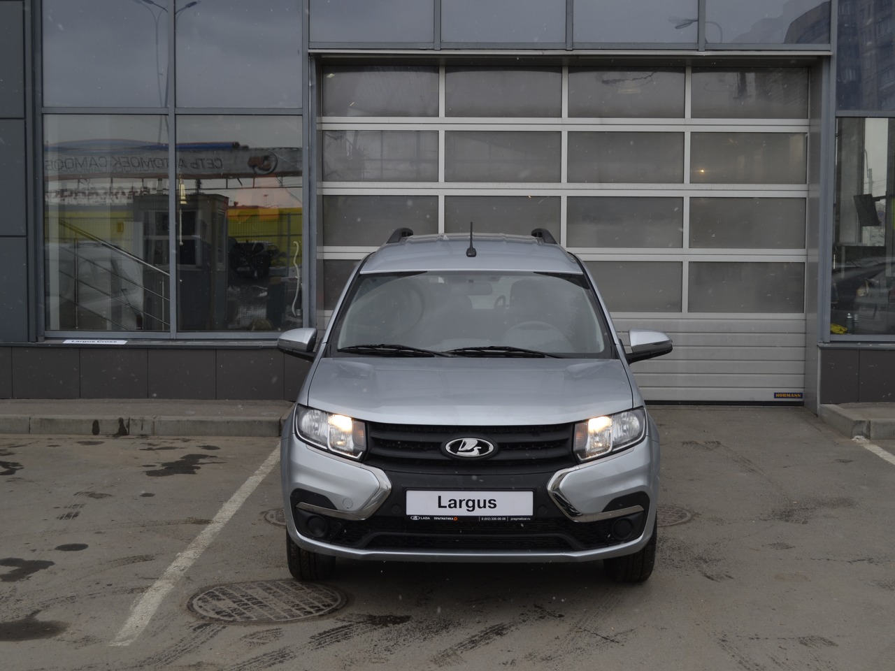 Легковой автотранспорт - LADA Largus 1.6 MT (90 л.с.)