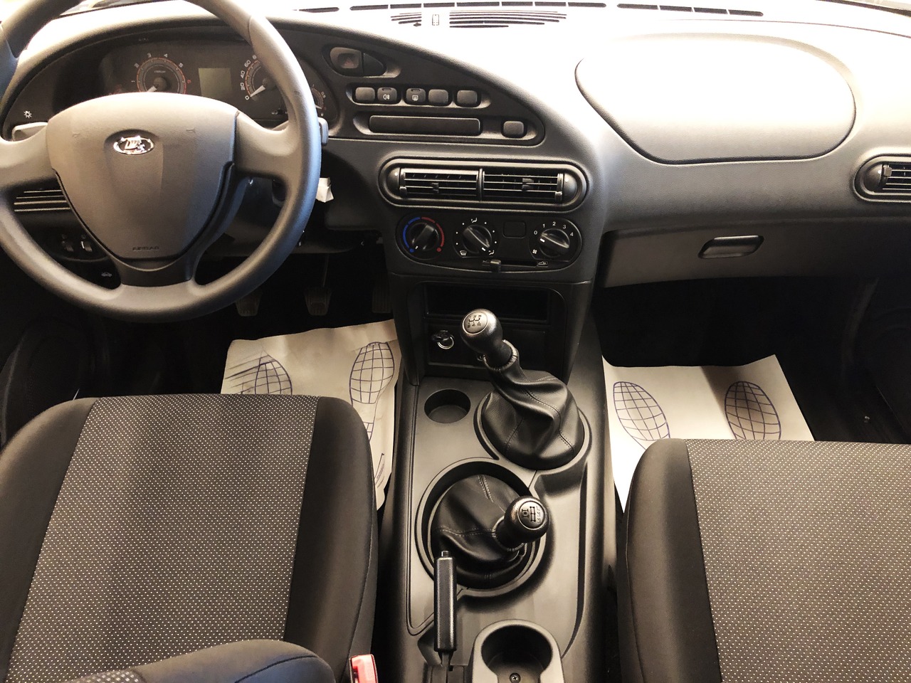 Легковой автотранспорт - LADA Niva Travel 1.7 MT (83 л.с.) 4WD