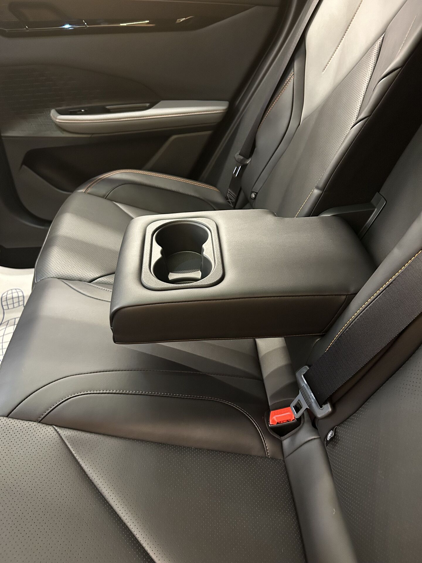 Легковой автотранспорт - CHANGAN UNI-V 1.5 AMT (181 л.с.)