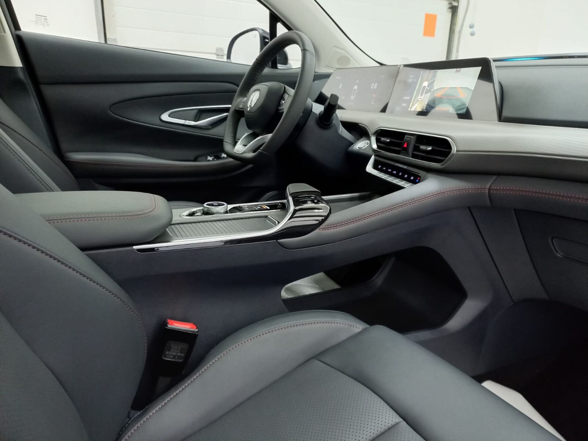 Легковой автотранспорт - CHANGAN UNI-T 1.5 AMT (167 л.с.)