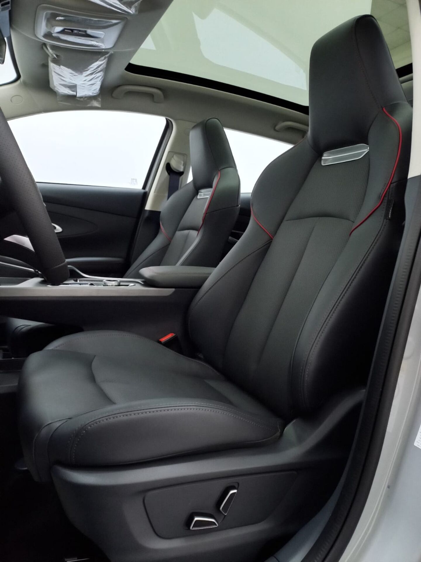 Легковой автотранспорт - CHANGAN UNI-T 1.5 AMT (167 л.с.)