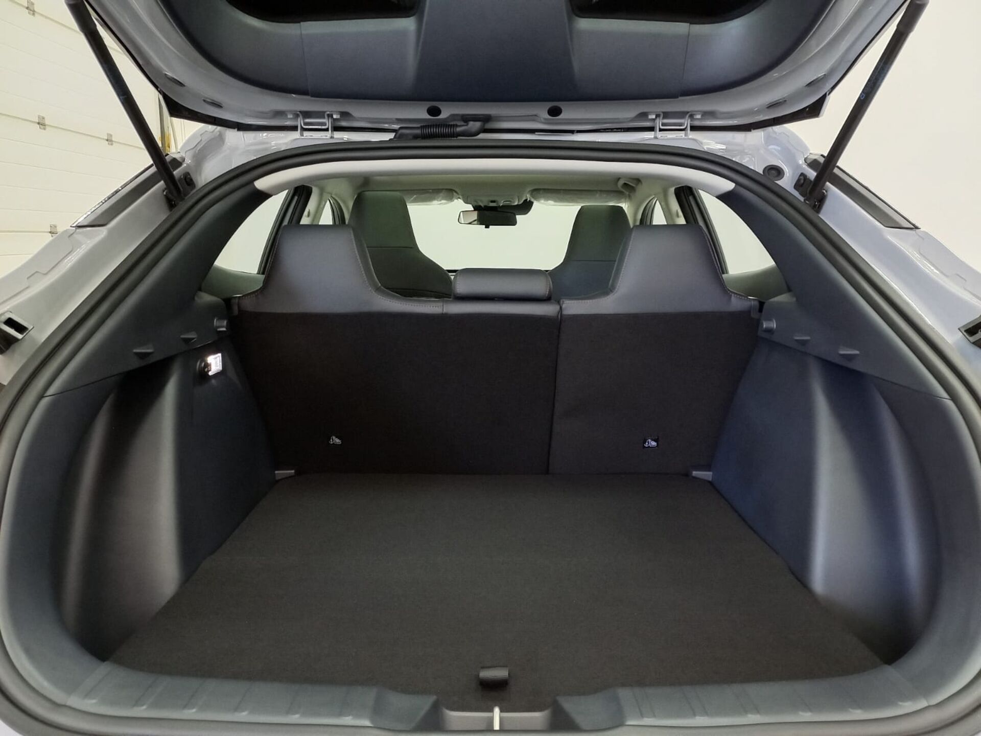 Легковой автотранспорт - CHANGAN UNI-T 1.5 AMT (167 л.с.)