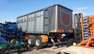 ООО «ЧУВАШАГРОКОМПЛЕКТ» представляет уникальное предложение: новый прицеп KOBLiK TM 230 2024 года по специальной цене