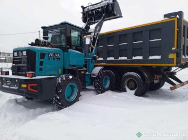 Фронтальные погрузчики - VOLNA V102 стандартный ковш, быстросъем, кондиционер, фен
