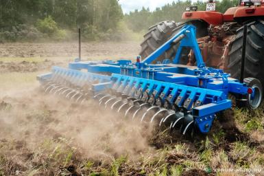 Плуги и глубокорыхлители - ТД АЛМАЗ Плуг чизельный SVAROG ПЧ-4,5 (с катком ) навесной